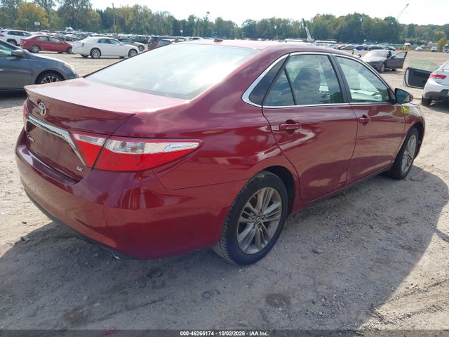 46266174 :رقم المزاد ، 4T1BF1FKXHU738765 vin ، 2017 Toyota Camry Se مزاد بيع