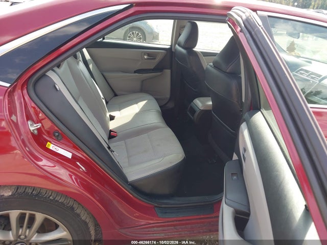46266174 :رقم المزاد ، 4T1BF1FKXHU738765 vin ، 2017 Toyota Camry Se مزاد بيع