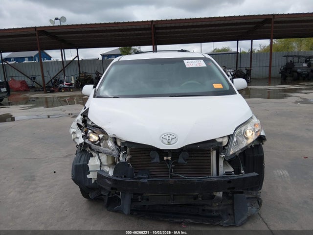 46266221 :رقم المزاد ، 5TDKK3DC9DS372528 vin ، 2013 Toyota Sienna Le V6 8 Passenger مزاد بيع