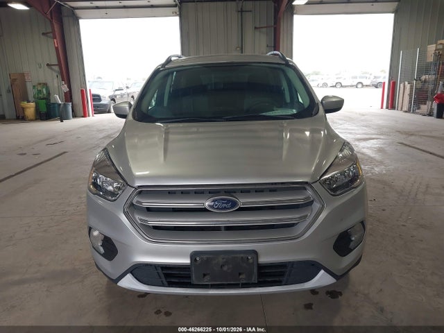 Продажа на аукционе авто 2018 Ford Escape Se, vin: 1FMCU9GD0JUD08547, номер лота: 46266225