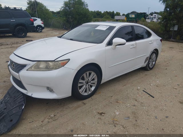 46266430 :رقم المزاد ، JTHBK1GG6D2036795 vin ، 2013 Lexus Es 350 مزاد بيع