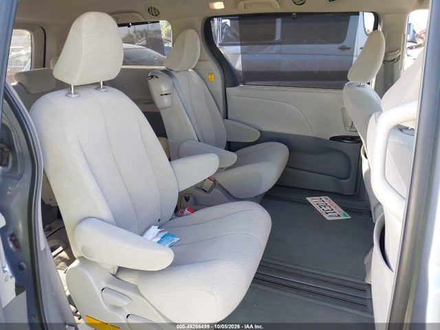 Aukcja sprzedaży 2013 Toyota Sienna Le V6 8 Passenger, vin: 5TDKK3DC6DS307846, numer aukcji: 46266499