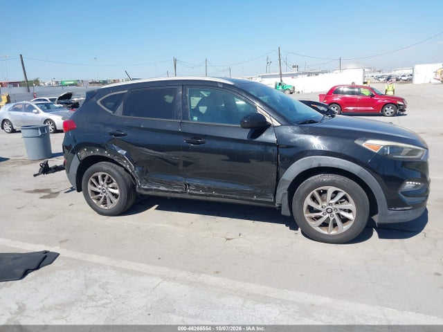 Продаж на аукціоні авто 2017 Hyundai Tucson Se, vin: KM8J33A45HU329470, номер лоту: 46266554