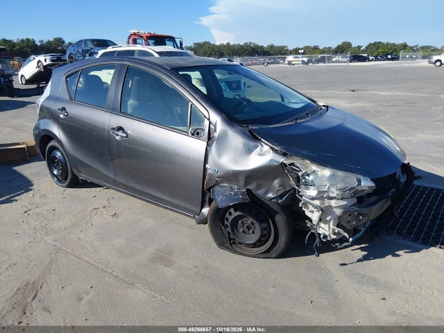 2012 Toyota Prius C One მანქანა იყიდება აუქციონზე, vin: JTDKDTB30C1024416, აუქციონის ნომერი: 46266657