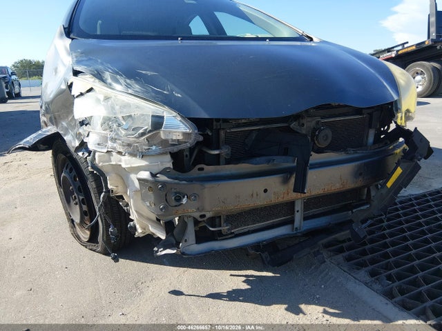 2012 Toyota Prius C One მანქანა იყიდება აუქციონზე, vin: JTDKDTB30C1024416, აუქციონის ნომერი: 46266657