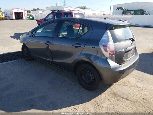2012 Toyota Prius C One მანქანა იყიდება აუქციონზე, vin: JTDKDTB30C1024416, აუქციონის ნომერი: 46266657