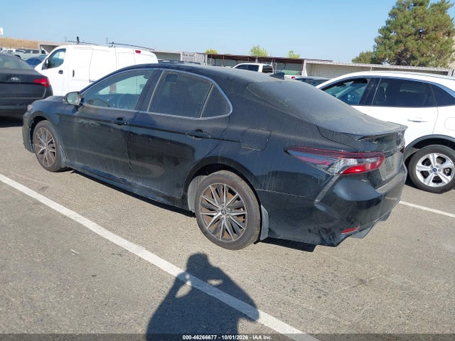 46266677 :رقم المزاد ، 4T1G11AK1PU744996 vin ، 2023 Toyota Camry Se مزاد بيع