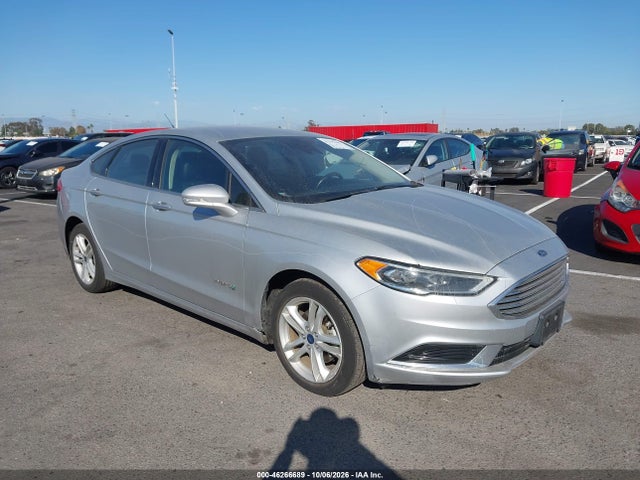 2018 Ford Fusion Hybrid Se მანქანა იყიდება აუქციონზე, vin: 3FA6P0LU6JR117531, აუქციონის ნომერი: 46266689