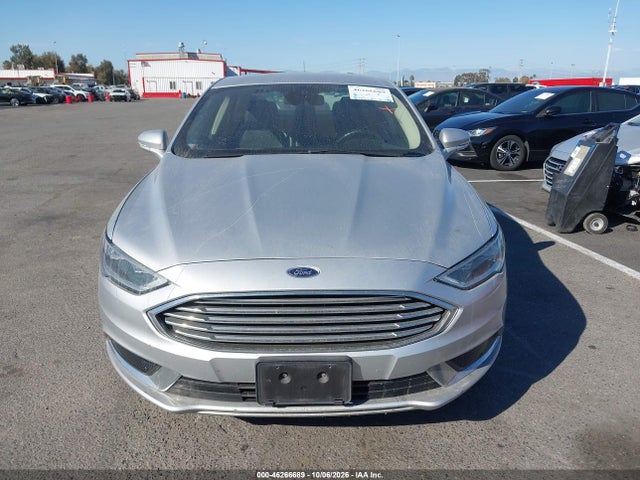 2018 Ford Fusion Hybrid Se მანქანა იყიდება აუქციონზე, vin: 3FA6P0LU6JR117531, აუქციონის ნომერი: 46266689