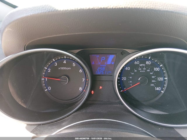 2010 Hyundai Tucson Gls მანქანა იყიდება აუქციონზე, vin: KM8JU3AC6AU092241, აუქციონის ნომერი: 46266709