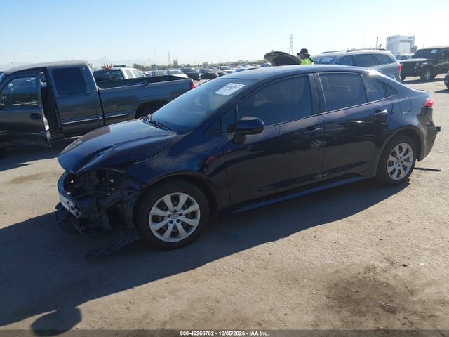 Toyota COROLLA LE 2021 JTDEPMAE6MJ166946 Image 2