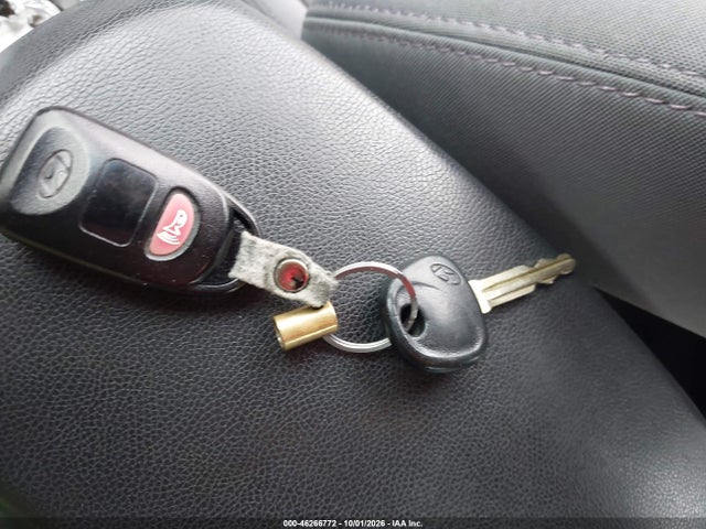 2013 Hyundai Elantra Gls მანქანა იყიდება აუქციონზე, vin: 5NPDH4AE9DH405228, აუქციონის ნომერი: 46266772