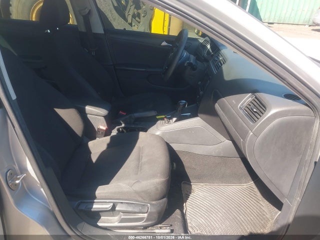Продаж на аукціоні авто 2015 Volkswagen Jetta 2.0l S, vin: 3VW2K7AJ5FM291116, номер лоту: 46266781