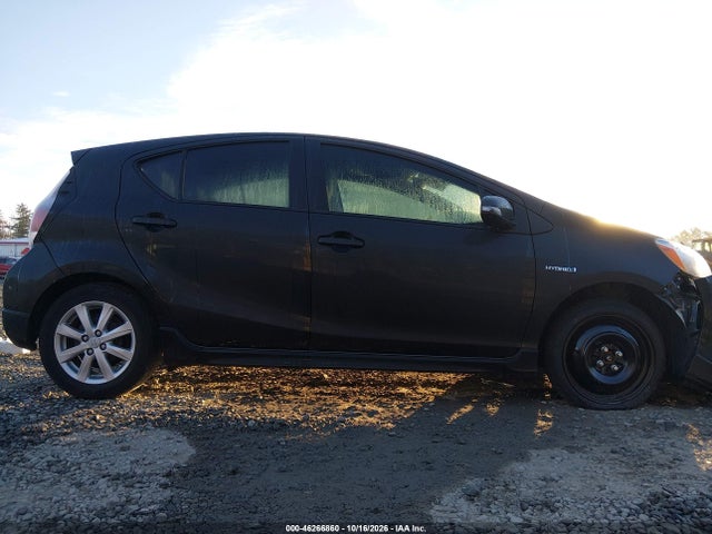 Toyota Prius C Two 2017 JTDKDTB36H1596078 Image 14
