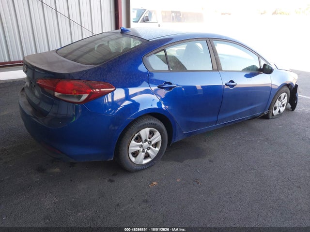 KIA FORTE LX 2017 3KPFK4A72HE080055 Image 4