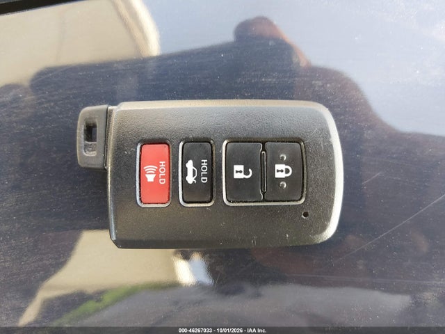 4T1BD1FKXEU116412 Toyota Camry Hybrid Xle