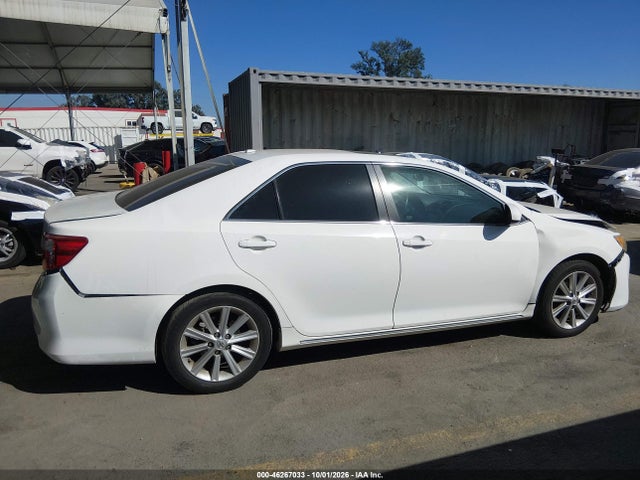 4T1BD1FKXEU116412 Toyota Camry Hybrid Xle