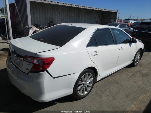 4T1BD1FKXEU116412 Toyota Camry Hybrid Xle