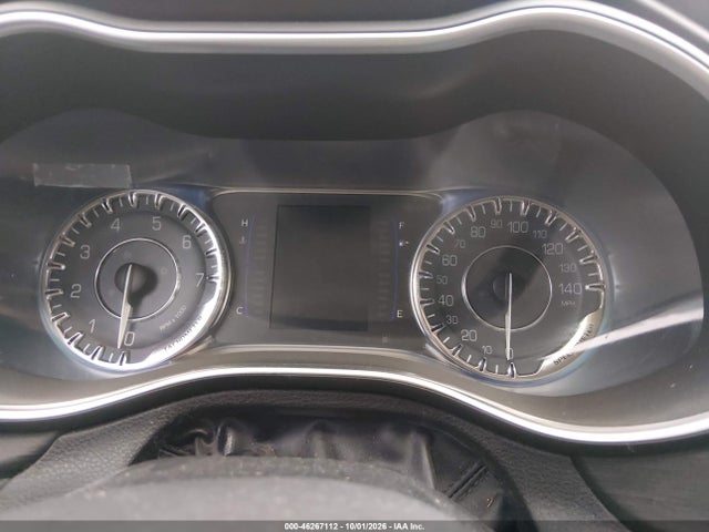 2015 Chrysler 200 Limited მანქანა იყიდება აუქციონზე, vin: 1C3CCCAB3FN597215, აუქციონის ნომერი: 46267112