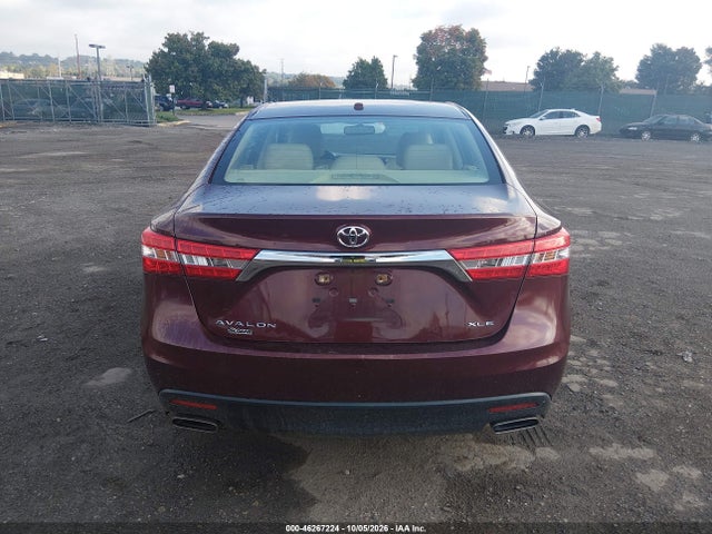 46267224 :رقم المزاد ، 4T1BK1EB9FU165769 vin ، 2015 Toyota Avalon Xle Touring مزاد بيع