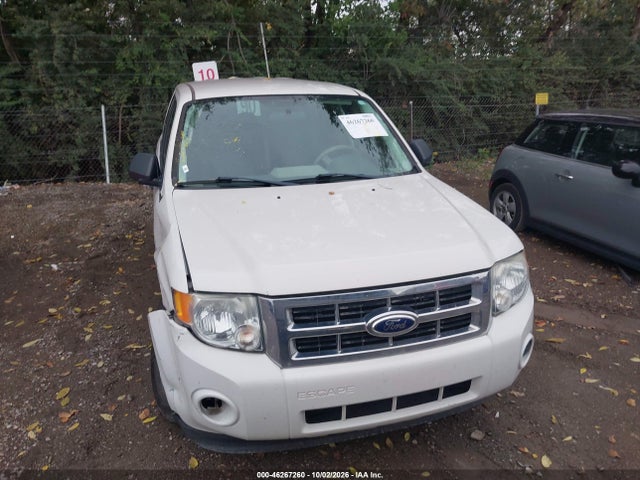 46267260 :رقم المزاد ، 1FMCU0C77BKB25476 vin ، 2011 Ford Escape Xls مزاد بيع