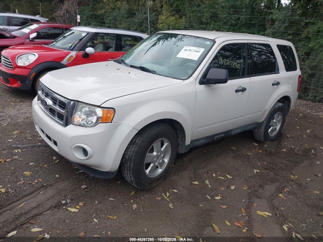 46267260 :رقم المزاد ، 1FMCU0C77BKB25476 vin ، 2011 Ford Escape Xls مزاد بيع