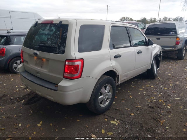 46267260 :رقم المزاد ، 1FMCU0C77BKB25476 vin ، 2011 Ford Escape Xls مزاد بيع