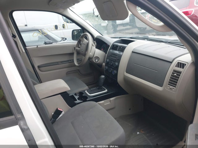 46267260 :رقم المزاد ، 1FMCU0C77BKB25476 vin ، 2011 Ford Escape Xls مزاد بيع