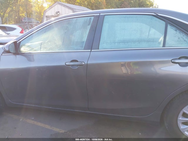 46267324 :رقم المزاد ، 4T1BF1FK5GU999168 vin ، 2016 Toyota Camry Le مزاد بيع