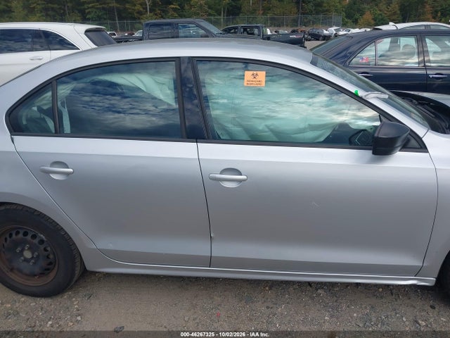 46267325 :رقم المزاد ، 3VW2K7AJ3EM221094 vin ، 2014 Volkswagen Jetta 2.0l S مزاد بيع