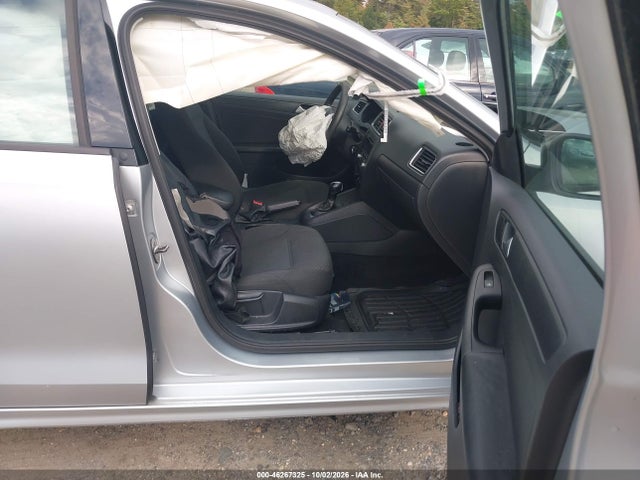 46267325 :رقم المزاد ، 3VW2K7AJ3EM221094 vin ، 2014 Volkswagen Jetta 2.0l S مزاد بيع