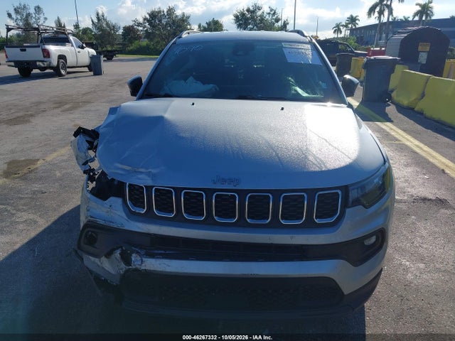 46267332 :رقم المزاد ، 3C4NJDBN2RT119090 vin ، 2024 Jeep Compass Latitude 4x4 مزاد بيع