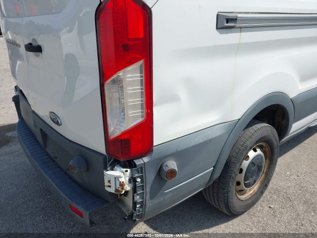 2015 Ford Transit-250 მანქანა იყიდება აუქციონზე, vin: 1FTNR2CM0FKA80712, აუქციონის ნომერი: 46267383