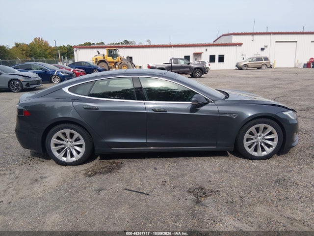 Продаж на аукціоні авто 2016 Tesla Model S 60d/70d/75d/85d/90d, vin: 5YJSA1E25GF158772, номер лоту: 46267717