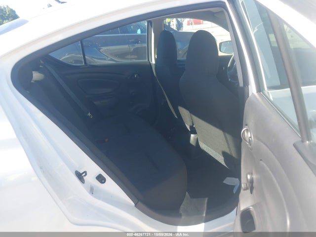 2017 Nissan Versa 1.6 S+ მანქანა იყიდება აუქციონზე, vin: 3N1CN7AP6HL889021, აუქციონის ნომერი: 46267721