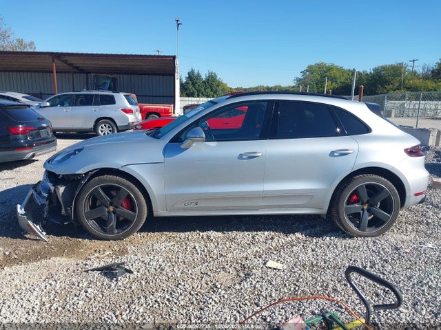 46267735 :رقم المزاد ، WP1AG2A50JLB64269 vin ، 2018 Porsche Macan Gts مزاد بيع