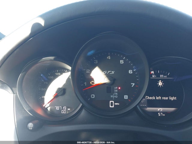 46267735 :رقم المزاد ، WP1AG2A50JLB64269 vin ، 2018 Porsche Macan Gts مزاد بيع