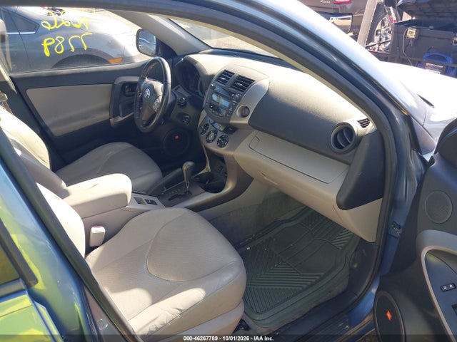 2008 Toyota Rav4 Limited მანქანა იყიდება აუქციონზე, vin: JTMBD31V285141756, აუქციონის ნომერი: 46267789