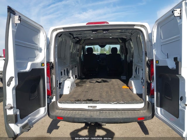 46267807 :رقم المزاد ، 1FTBR1Y89PKB43817 vin ، 2023 Ford Transit-250 مزاد بيع