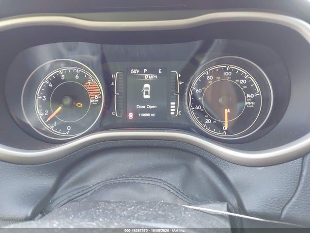 46267870 :رقم المزاد ، 1C4PJMCS3HW581986 vin ، 2017 Jeep Cherokee Latitude 4x4 مزاد بيع