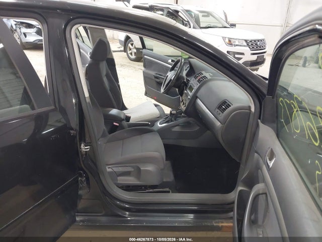 2009 Volkswagen Rabbit S მანქანა იყიდება აუქციონზე, vin: WVWDB71K89W118408, აუქციონის ნომერი: 46267873