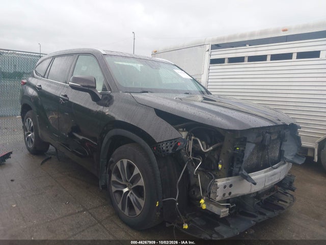 46267909 :رقم المزاد ، 5TDHZRBH2LS020588 vin ، 2020 Toyota Highlander Xle مزاد بيع