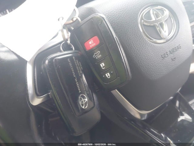 Продажа на аукционе авто 2020 Toyota Highlander Xle, vin: 5TDHZRBH2LS020588, номер лота: 46267909