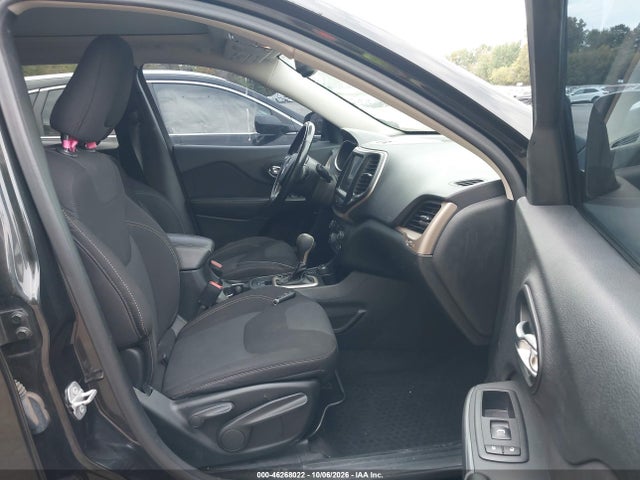 2015 Jeep Cherokee Latitude Altitude მანქანა იყიდება აუქციონზე, vin: 1C4PJMCSXFW750124, აუქციონის ნომერი: 46268022