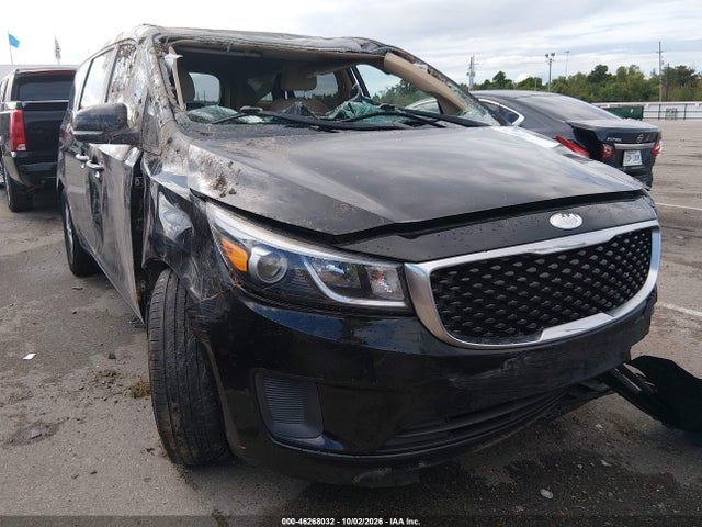 2018 Kia Sedona Lx მანქანა იყიდება აუქციონზე, vin: KNDMB5C16J6379176, აუქციონის ნომერი: 46268032