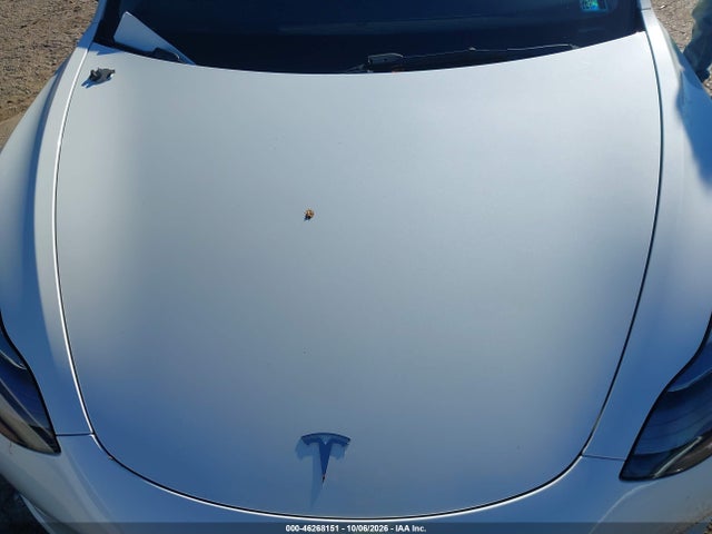 46268151 :رقم المزاد ، 5YJ3E1EB7NF306037 vin ، 2022 Tesla Model 3 Long Range Dual Motor All-wheel Drive مزاد بيع