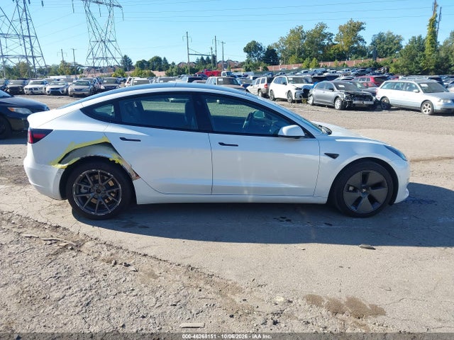 46268151 :رقم المزاد ، 5YJ3E1EB7NF306037 vin ، 2022 Tesla Model 3 Long Range Dual Motor All-wheel Drive مزاد بيع