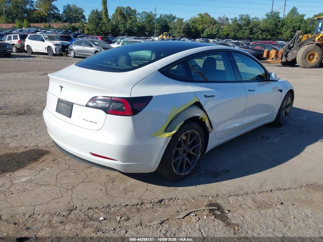 46268151 :رقم المزاد ، 5YJ3E1EB7NF306037 vin ، 2022 Tesla Model 3 Long Range Dual Motor All-wheel Drive مزاد بيع