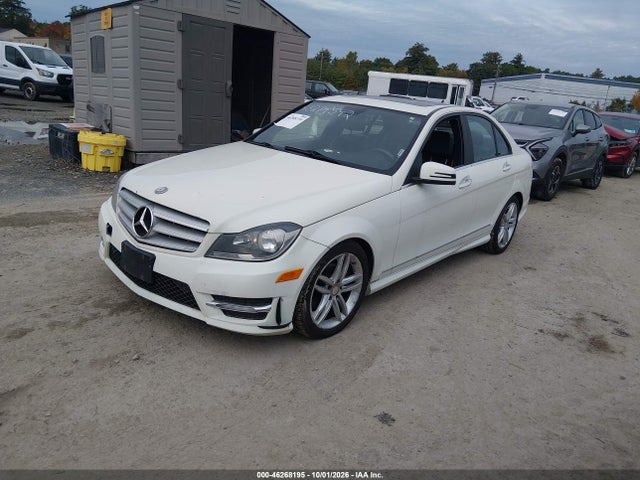 Продаж на аукціоні авто 2012 Mercedes-benz C 300 Sport 4matic, vin: WDDGF8BB0CA710093, номер лоту: 46268195