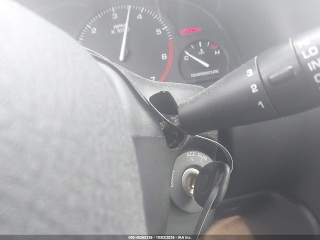 46268326 :رقم المزاد ، 1G8ZF52812Z164579 vin ، 2002 Saturn S-series Sl مزاد بيع